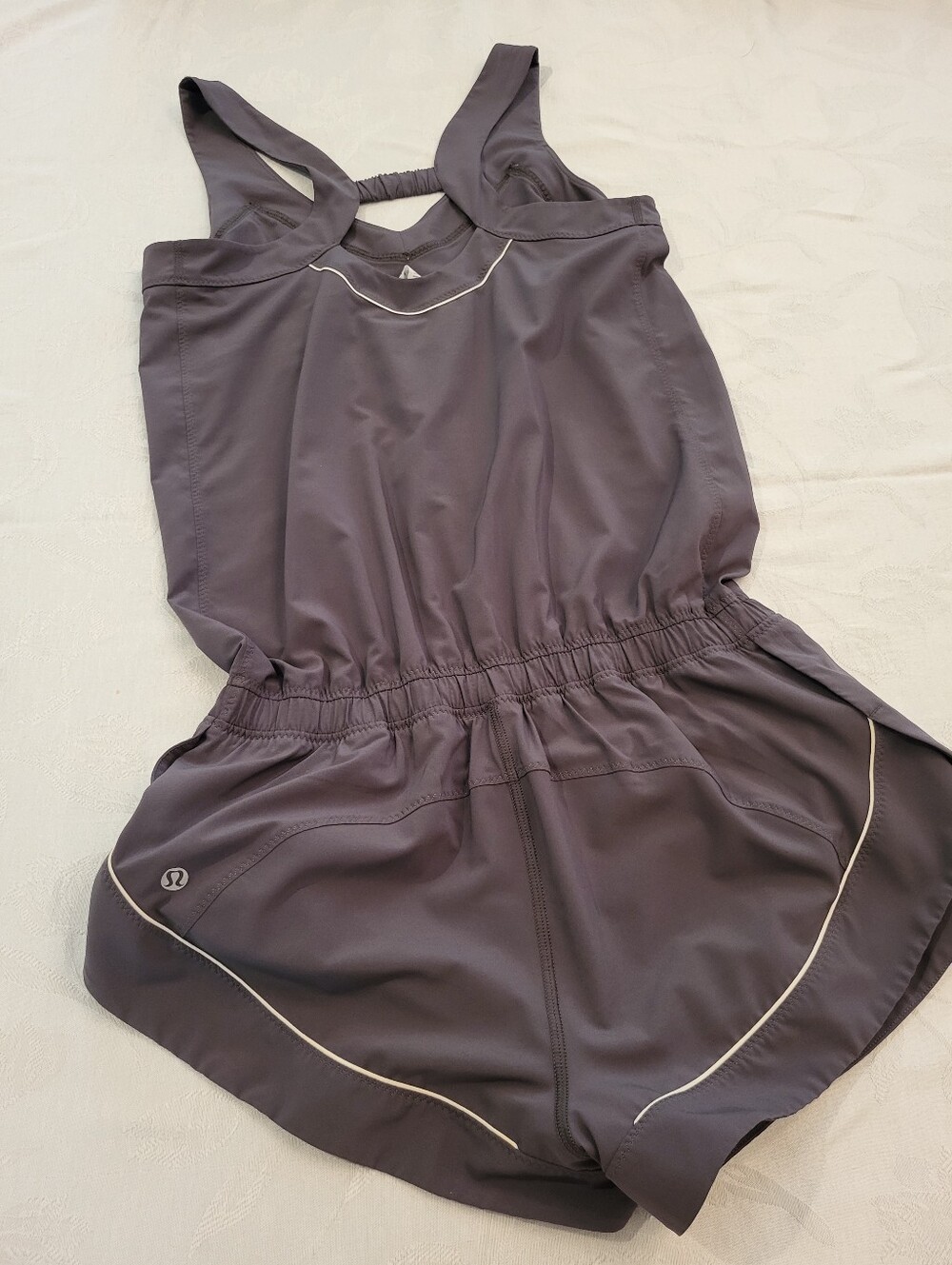 Lululemon Speedy Runsie Romper Size 6 EUC - Picture 3 of 7